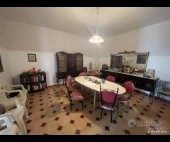 Villa con garage e trulletto - 16