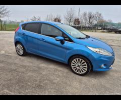 Ford Fiesta 1.6 TDCi 90CV DPF Titanium neopatentat