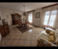 Castelvetrano appartamento con girdino + garage - 13