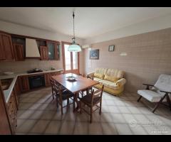 Castelvetrano appartamento con girdino + garage - 16