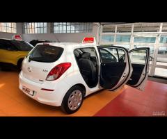 Hyundai i20 1.1 CRDi 5p. Classic - 11