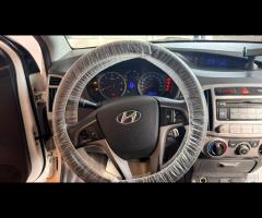 Hyundai i20 1.1 CRDi 5p. Classic - 12