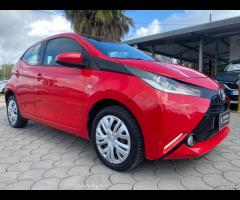 TOYOTA - Aygo - 1.0 VVT-i 69 CV x-play - UNIPRO. -