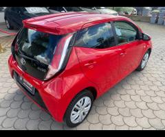 TOYOTA - Aygo - 1.0 VVT-i 69 CV x-play - UNIPRO. - - 6