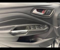 Ford Kuga 1.5 TDCI 120 CV S&S 2WD Titanium - 11