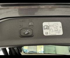 Ford Kuga 1.5 TDCI 120 CV S&S 2WD Titanium - 22