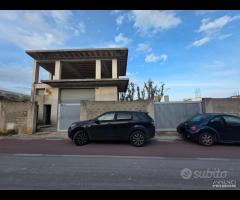 Castelvetrano struttura su 2 livelli da rifinire