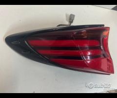 Luce fanale posteriore sx toyota chr 81560-F4130