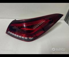 Fanale luce posteriore dx mercedes-benz cla 200
