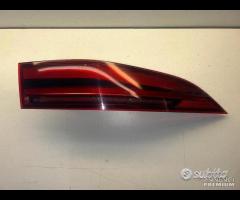 Fanale posteriore destro led jaguar e-pace X540