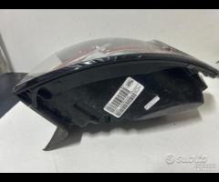 Fanale posteriore sx land rover discovery sport 18