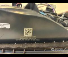 Fanalino portellone ford focus berlina 2019 2024 - 3