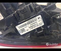 Fanale posteriore dx led audi a1 2020 scheggiato