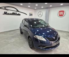 Lancia y 2017 1.2 Benzina - 3