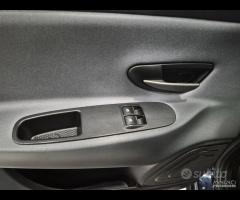 Lancia y 2017 1.2 Benzina - 13