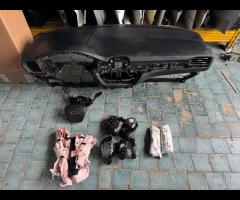 Musata e kit airbag Ford Kuga St Line 2022