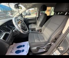 Volkswagen Touran 1.6 TDI 115 CV DSG - 16