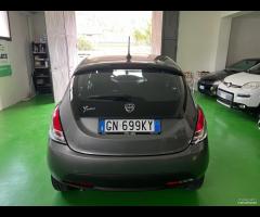 Lancia Ypsilon 1.2 69 CV 5 porte GPL Silver - 7