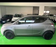 Lancia Ypsilon 1.2 69 CV 5 porte GPL Silver - 9
