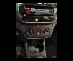 Fiat Punto 1.3 MJT II 75 CV 5 porte Lounge - 15