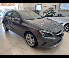 Mercedes-benz A 180 d Automatic Premium NAVI-LED