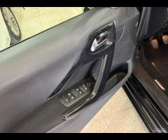 Peugeot 208 PureTech GPL 82 cv Allure NAVIGATORE-R - 7