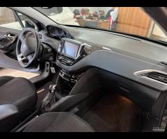 Peugeot 208 PureTech GPL 82 cv Allure NAVIGATORE-R - 10