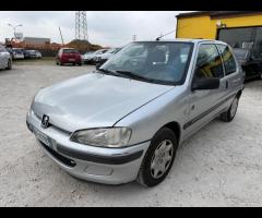 Peugeot 106 1.1i cat 3 porte Open Neopatentati