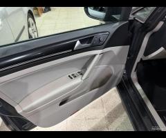 Volkswagen Golf 7 TDI 1.6 5p 110 CV Highline BlueM - 12