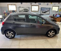 Toyota Yaris 1.5 Hybrid AUTOMATICA Business OK NEO
