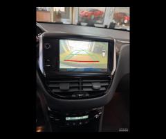 Peugeot 208 PureTech GPL 82 cv Allure NAVIGATORE-R - 17