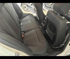 Bmw 116 116d Urban cv. NAVIGATORE OK NEOPATENTATI - 14