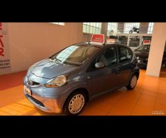 Toyota Aygo 1.0 12V VVT-i 5 porte - 4