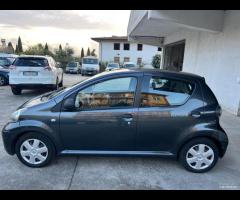 Toyota Aygo 1.0 12V VVT-i 5 porte - 10
