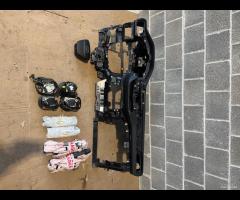 MUSATA FRONTALE E KIT AIRBAG FORD KUGA ST LINE 2023