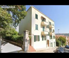 Trilocale recente ristrutturazione Ancona - Via Sc - 22