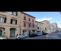 Appartamento quadrilocale in centro a Chiaravalle