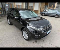 Land Rover Discovery Sport 2.0 TD4 180 CV - 9