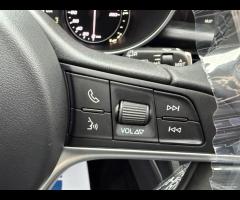 Alfa Romeo Stelvio 2.2 Turbodiesel 210 CV AT8 Q4 - 7