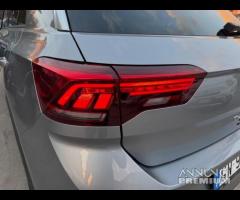 Volkswagen T-Roc 2.0 TDI 150 CV DSG R-Line - 8