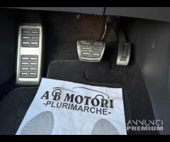 Volkswagen T-Roc 2.0 TDI 150 CV DSG R-Line - 16