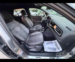 Volkswagen T-Roc 2.0 TDI 150 CV DSG R-Line - 21