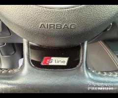 Audi A3 S line SPB 1.6 TDI S tronic - 11