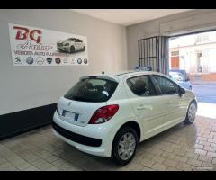 Peugeot 207 1.4 HDi 70CV 5p. 2012 - 17