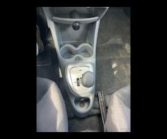 Toyota Aygo 1.0 12V VVT-i 5 porte Griffe - 13