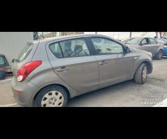 Ricambi Hyundai i 20 1.2 B GPL del 2013