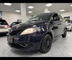 Lancia Ypsilon 1.0 FireFly 5 porte S&S Hybrid Ecoc