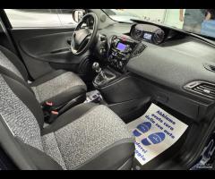 Lancia Ypsilon 1.0 FireFly 5 porte S&S Hybrid Ecoc - 11