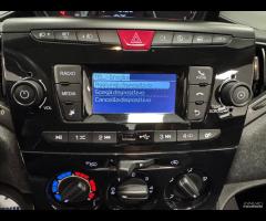 Lancia Ypsilon 1.0 FireFly 5 porte S&S Hybrid Ecoc - 17