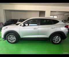 Hyundai Tucson 1.7 CRDi Comfort - 9